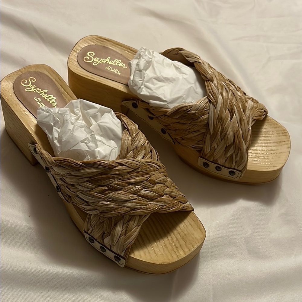 Free People : Seychelles Warm Waters Raffia Clog Sandals